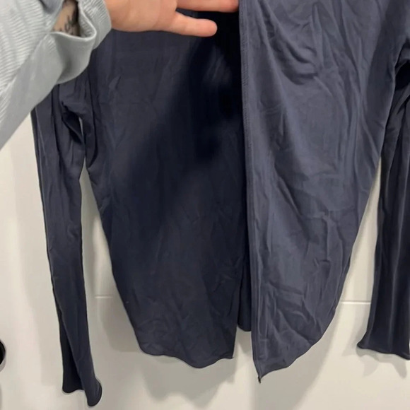 Aritzia Wilfred long sleeve open  back top size XS - Picture 10 of 13